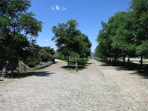 east river state park williamsburg brooklyn nyc